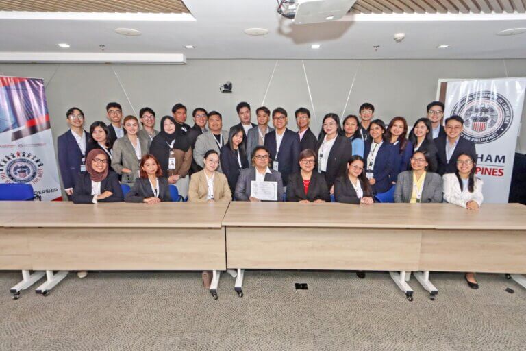 AMCHAM Business Leadership Program participants